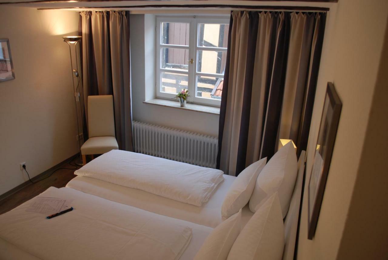 Alt Warburg Hotel Exterior foto